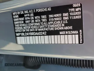 2024 Porsche Cayenne S z VIN WP1BL2AY8RDA60242, wystawiony jako Copart lot #63040024 z przebiegiem Nie podano mil oraz Szkoda całkowita • Salvage title. Historia ofert i sprzedaży dostępna na DreamBid. Obrazek 15.
