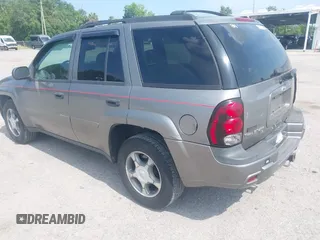 2008 Chevrolet TrailBlazer 3LT with VIN 1GNDT13S482124145, listed as a IAAI auction lot 42191388 with 140,925 mi miles and . Bid and sale history available at DreamBid. Image 3.
