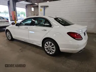 2019 Mercedes-Benz C 300 with VIN 55SWF8EB4KU301052, listed as a Copart auction lot 58484355 with 52,917 mi miles and Salvage title. Bid and sale history available at DreamBid. Image 2.