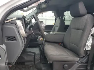 2023 Ford F-250 XL z VIN 1FT7W2BAXPEE10526, wystawiony jako Copart lot #83852774 z przebiegiem 12 646 mil mil oraz Czysty tytuł • Clean title. Historia ofert i sprzedaży dostępna na DreamBid. Obrazek 7.