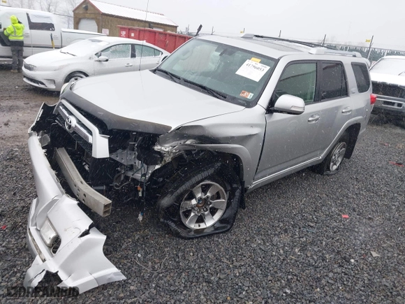 2011 Toyota 4Runner Trail with VIN JTEBU5JR5B5074250, listed as a IAAI auction lot 41796053 with 152,447 mi miles. Bid and sale history available at carsss.com. Image 17.