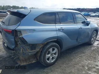 2021 Toyota Highlander L with VIN 5TDZZRAH8MS089048, listed as a IAAI auction lot 40830201 with 60,356 mi miles and . Bid and sale history available at DreamBid. Image 4.