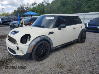 2010 MINI Hardtop S с VIN WMWMF7C5XATW89025, выставлен на аукционе Copart как лот 56106705 с пробегом 141 216 миль миль и Списание • Salvage title. История ставок и продаж доступна на DreamBid. Изображение 1.