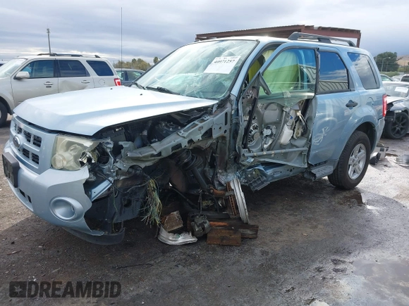 2009 Ford Escape Hybrid with VIN 1FMCU49309KB71172, listed as a IAAI auction lot 40971257 with 118,689 mi miles. Bid and sale history available at carsss.com. Image 19.