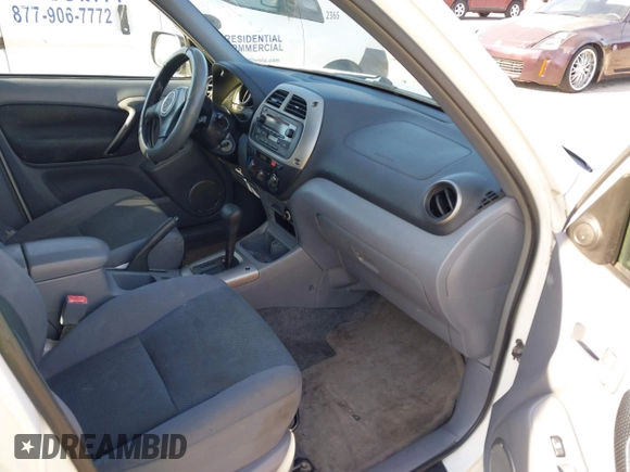 2003 Toyota RAV4 with VIN JTEGH20V730096109, listed as a IAAI auction lot 41903697 with 202,122 mi miles. Bid and sale history available at carsss.com. Image 5.