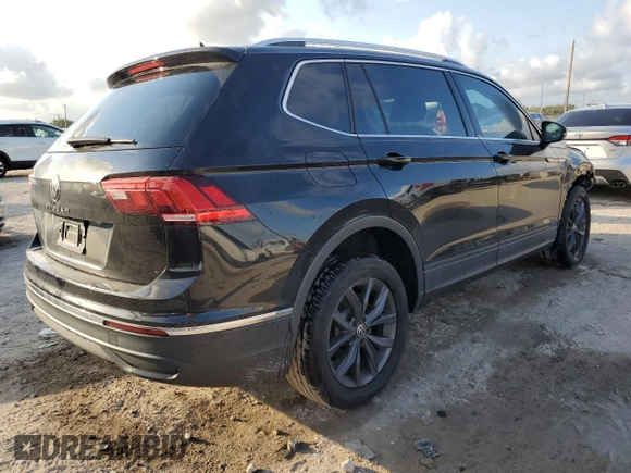 2022 Volkswagen Tiguan SE with VIN 3VV3B7AX2NM026049, listed as a Copart auction lot 43441145 with 27,816 mi miles and Salvage Title. Bid and sale history available at DreamBid. Image 3.