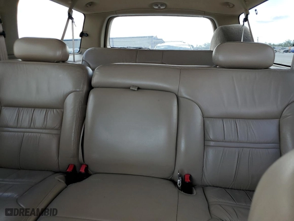 2000 Ford Excursion Limited with VIN 1FMSU43F4YEB19023, listed as a Copart auction lot 45893895 with 118,602 mi miles and Salvage Title. Bid and sale history available at carsss.com. Image 10.