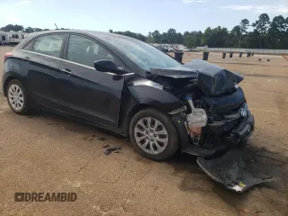2017 Hyundai Elantra GT with VIN KMHD35LHXHU357662, listed as a Copart auction lot 68889834 with 84,543 mi miles and Salvage Title. Bid and sale history available at carsss.com. Image 4.