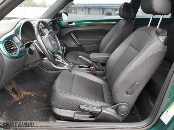 2018 Volkswagen Beetle SE with VIN 3VWJD7AT6JM711272, listed as a Copart auction lot 72000634 with 45,178 mi miles and Salvage Title. Bid and sale history available at carsss.com. Image 7.