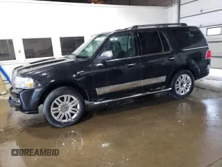 2011 Lincoln Navigator z VIN 5LMJJ2J54BEJ01175, wystawiony jako Copart lot #55411025 z przebiegiem 217 423 mil mil oraz Czysty tytuł • Clean title. Historia ofert i sprzedaży dostępna na DreamBid. Obrazek 1.