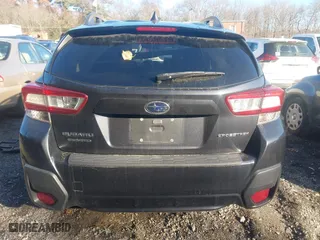 2018 Subaru Crosstrek Premium with VIN JF2GTABCXJH233021, listed as a IAAI auction lot 40963686 with 124,454 mi miles. Bid and sale history available at carsss.com. Image 16.