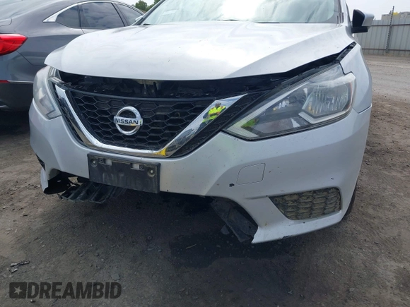 2017 Nissan Sentra SR z VIN 3N1AB7AP0HY390587, wystawiony jako IAAI lot #42064245 z przebiegiem 175 046 mil mil oraz . Historia ofert i sprzedaży dostępna na DreamBid. Obrazek 6.