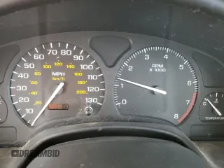 2002 Saturn LW z VIN 1G8JW84R02Y519686, wystawiony jako Copart lot #86702484 z przebiegiem 111 819 mil mil oraz Szkody całkowita. Historia ofert i sprzedaży dostępna na DreamBid. Obrazek 9.