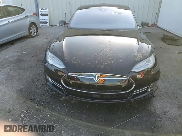 2015 Tesla Model S 85D with VIN 5YJSA1S29FF084680, listed as a Copart auction lot 51488045 with 116,690 mi miles and Salvage Title. Bid and sale history available at carsss.com. Image 14.