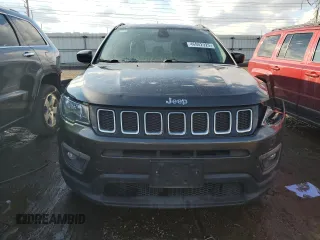 2019 Jeep Compass Latitude with VIN 3C4NJCBB3KT852044, listed as a Copart auction lot 46902925 with 49,085 mi miles and Salvage title. Bid and sale history available at DreamBid. Image 5.