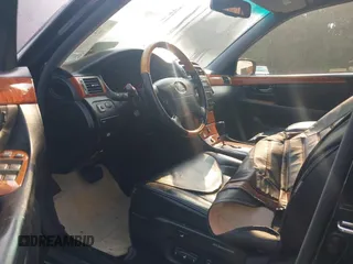 2003 Lexus LS 430 z VIN JTHBN30F530104857, wystawiony jako IAAI lot #42410515 z przebiegiem 224 329 mil mil oraz . Historia ofert i sprzedaży dostępna na DreamBid. Obrazek 5.