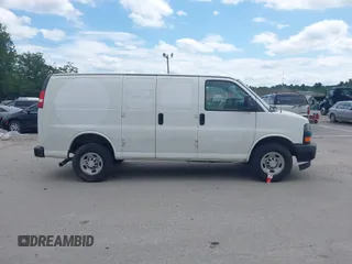 2018 Chevrolet Express Cargo with VIN 1GCWGAFPXJ1174685, listed as a IAAI auction lot 42577588 with 54,673 mi miles and . Bid and sale history available at DreamBid. Image 13.