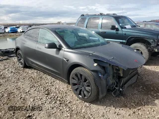 2018 Tesla Model 3 Long Range Battery z VIN 5YJ3E1EB1JF085139, wystawiony jako Copart lot #46888915 z przebiegiem 158 435 mil mil oraz Szkoda całkowita • Salvage title. Historia ofert i sprzedaży dostępna na DreamBid. Obrazek 4.
