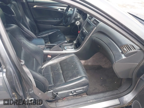 2005 Acura TL with VIN 19UUA66285A067183, listed as a IAAI auction lot 41937183 with 235,299 mi miles. Bid and sale history available at carsss.com. Image 5.