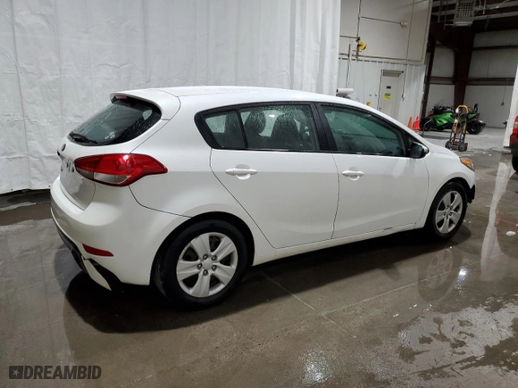 2016 Kia Forte 5-Door LX with VIN KNAFK5A8XG5525566, listed as a Copart auction lot 53115565 with 39,446 mi miles and Salvage Title. Bid and sale history available at carsss.com. Image 3.