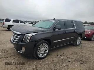 2016 Cadillac Escalade ESV Platinum z VIN 1GYS4KKJ8GR370420, wystawiony jako Copart lot #82879014 z przebiegiem 132 008 mil mil oraz Szkoda całkowita • Salvage title. Historia ofert i sprzedaży dostępna na DreamBid. Obrazek 1.