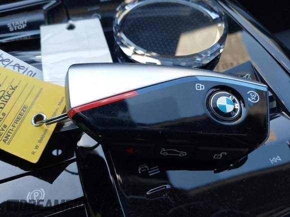 2024 BMW i5 eDrive40 with VIN WBY33FK00RCP37858, listed as a IAAI auction lot 41016747 with Not provided miles and . Bid and sale history available at DreamBid. Image 11.