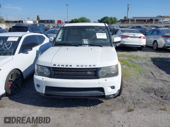 2013 Land Rover Range Rover Sport HSE z VIN SALSF2D46DA768686, wystawiony jako IAAI lot #41591453 z przebiegiem 111 563 mil mil oraz . Historia ofert i sprzedaży dostępna na DreamBid. Obrazek 13.