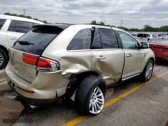 2011 Lincoln MKX with VIN 2LMDJ8JK1BBJ04947, listed as a Copart auction lot 55855403 with 110,180 mi miles and Salvage Title. Bid and sale history available at carsss.com. Image 3.
