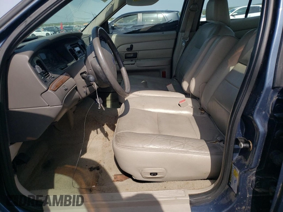 2008 Ford Crown Victoria LX с VIN 2FAFP74V08X130447, выставлен на аукционе Copart как лот 64450194 с пробегом 96 060 миль миль и Чистый • Clean title. История ставок и продаж доступна на DreamBid. Изображение 7.