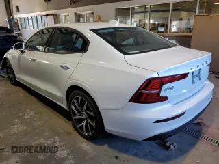 2019 Volvo S60 Momentum with VIN 7JR102FK8KG008268, listed as a Copart auction lot 40044664 with 88,330 mi miles. Bid and sale history available at carsss.com. Image 2.