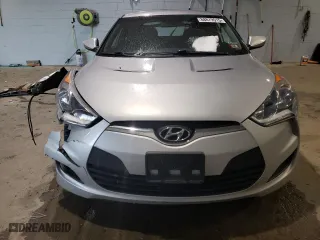 2015 Hyundai Veloster RE:FLEX with VIN KMHTC6AD4FU237015, listed as a Copart auction lot 88879515 with 127,454 mi miles and Salvage Title. Bid and sale history available at carsss.com. Image 5.