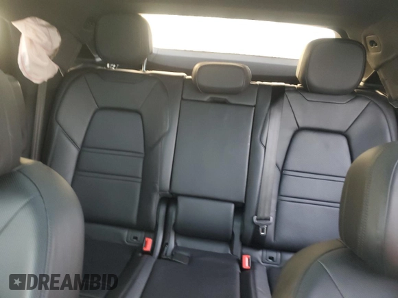 2021 Porsche Cayenne with VIN WP1BA2AY6MDA42739, listed as a Copart auction lot 85561404 with Not provided miles and Salvage title. Bid and sale history available at DreamBid. Image 10.