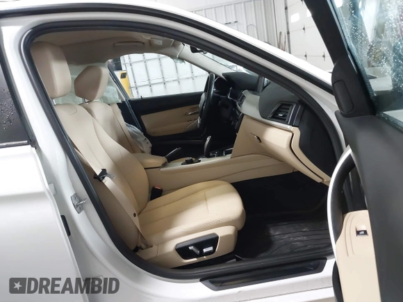 2018 BMW 3 Series 320i xDrive with VIN WBA8E5G56JNU47338, listed as a IAAI auction lot 41238204 with 54,596 mi miles. Bid and sale history available at carsss.com. Image 5.