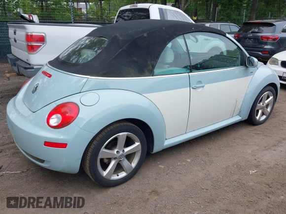 2010 Volkswagen Beetle with VIN 3VWRG3AL7AM010307, listed as a IAAI auction lot 42427150 with 154,244 mi miles and . Bid and sale history available at DreamBid. Image 4.
