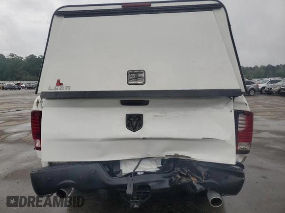 2020 Ram 1500 Big Horn z VIN 1C6RR6GT3LS147557, wystawiony jako Copart lot #53904665 z przebiegiem 68 381 mil mil oraz Szkoda całkowita • Salvage title. Historia ofert i sprzedaży dostępna na DreamBid. Obrazek 6.