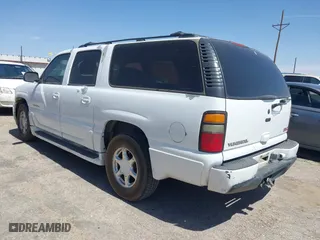 2004 GMC Yukon XL Denali with VIN 1GKFK66U54J166519, listed as a IAAI auction lot 41931676 with 290,082 mi miles. Bid and sale history available at carsss.com. Image 3.
