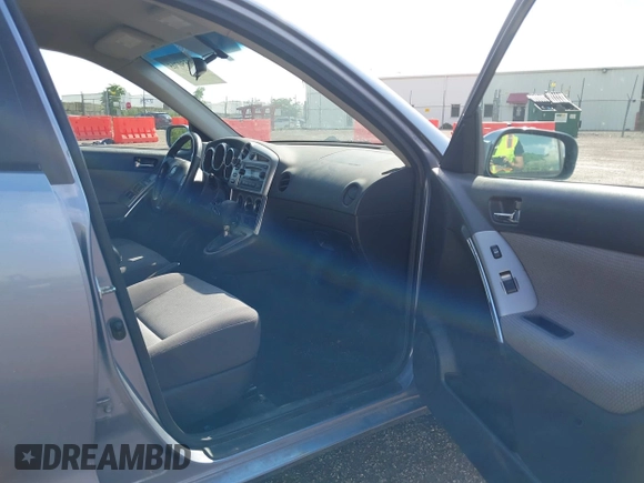 2006 Toyota Matrix STD with VIN 2T1KR32E86C559982, listed as a IAAI auction lot 42550705 with 247,334 mi miles and . Bid and sale history available at DreamBid. Image 5.