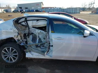 2018 Acura TLX with VIN 19UUB1F32JA000145, listed as a IAAI auction lot 41244292 with 83,254 mi miles. Bid and sale history available at carsss.com. Image 13.