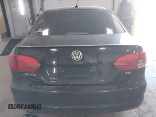 2011 Volkswagen Jetta TDI with VIN 3VWLL7AJ8BM113521, listed as a IAAI auction lot 41716025 with 195,937 mi miles and . Bid and sale history available at DreamBid. Image 16.