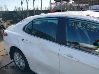 2024 Toyota Camry LE z VIN 4T1C11AK2RU864906, wystawiony jako IAAI lot #41638637 z przebiegiem 75 013 mil mil oraz . Historia ofert i sprzedaży dostępna na DreamBid. Obrazek 13.