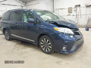 2020 Toyota Sienna XLE с VIN 5TDDZ3DC9LS240677, выставлен на аукционе IAAI как лот 42233120 с пробегом 97 276 миль миль и . История ставок и продаж доступна на DreamBid. Изображение 1.