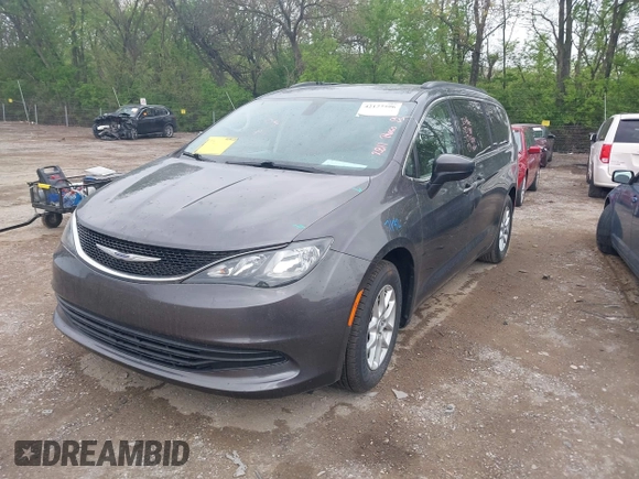 2020 Chrysler Voyager LXi z VIN 2C4RC1DG9LR265439, wystawiony jako IAAI lot #42122596 z przebiegiem 117 662 mil mil oraz . Historia ofert i sprzedaży dostępna na DreamBid. Obrazek 2.