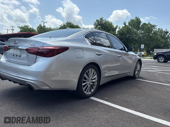 2018 Infiniti Q50 Luxe with VIN JN1EV7AP6JM350970, listed as a Copart auction lot 65393755 with 108,287 mi miles and Clean title. Bid and sale history available at DreamBid. Image 4.