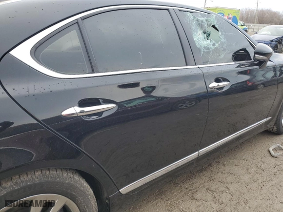 2016 Lexus LS 460 with VIN JTHCL5EF7G5026105, listed as a Copart auction lot 46699705 with 0 mi miles and Salvage Title. Bid and sale history available at carsss.com. Image 10.