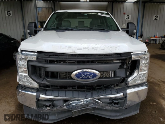 2022 Ford F-250 XL z VIN 1FT7W2B61NED06659, wystawiony jako Copart lot #61489105 z przebiegiem 43 770 mil mil oraz Czysty tytuł • Clean title. Historia ofert i sprzedaży dostępna na DreamBid. Obrazek 5.