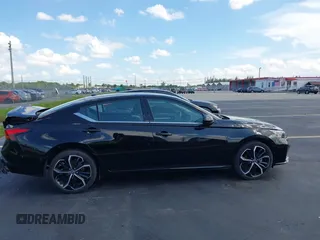 2024 Nissan Altima SR z VIN 1N4BL4CV0RN372815, wystawiony jako IAAI lot #42436563 z przebiegiem 35 231 mil mil oraz . Historia ofert i sprzedaży dostępna na DreamBid. Obrazek 13.