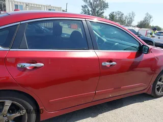 2015 Nissan Altima 2.5 S with VIN 1N4AL3AP1FC100503, listed as a IAAI auction lot 41850289 with 146,745 mi miles. Bid and sale history available at carsss.com. Image 14.
