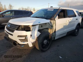 2017 Ford Police Interceptor Utility z VIN 1FM5K8AT7HGE01504, wystawiony jako Copart lot #41489055 z przebiegiem 68 886 mil mil oraz Szkoda całkowita • Salvage title. Historia ofert i sprzedaży dostępna na DreamBid. Obrazek 1.