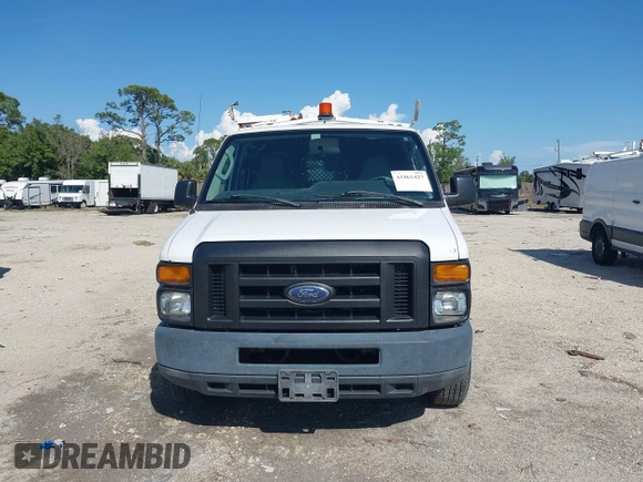 2012 Ford Econoline Cargo Commercial z VIN 1FTNE2EL4CDB10469, wystawiony jako IAAI lot #41861427 z przebiegiem 185 634 mil mil oraz . Historia ofert i sprzedaży dostępna na DreamBid. Obrazek 12.