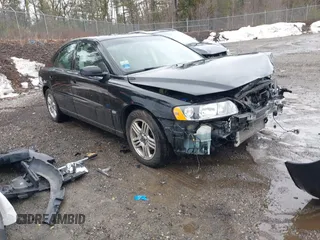 2006 Volvo S60 2.5L Turbo with VIN YV1RS592162532982, listed as a IAAI auction lot 41721414 with 138,042 mi miles. Bid and sale history available at carsss.com. Image 1.